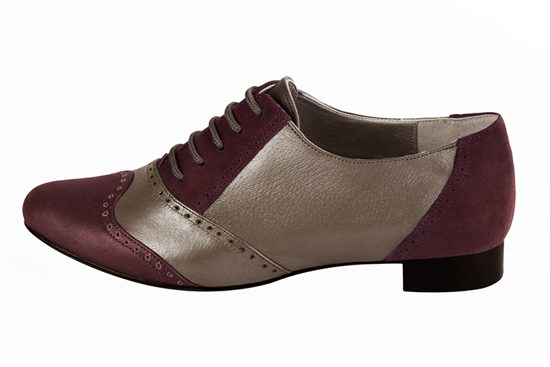 Burgundy red and tan beige women's fashion lace-up shoes. Round toe. Flat leather soles. Profile view - Florence KOOIJMAN